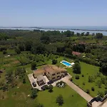 Gaia Villa *