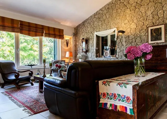 Gaia Villa *