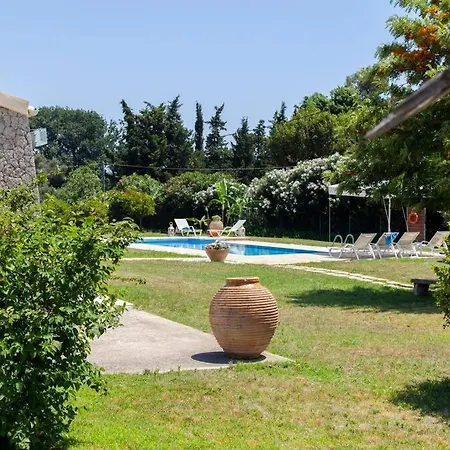 Gaia Villa Halikounas