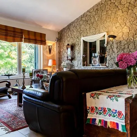 Gaia Villa *