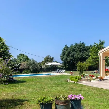 Gaia Villa Halikounas