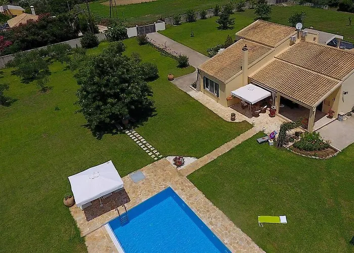 Gaia * Χαλικούνας